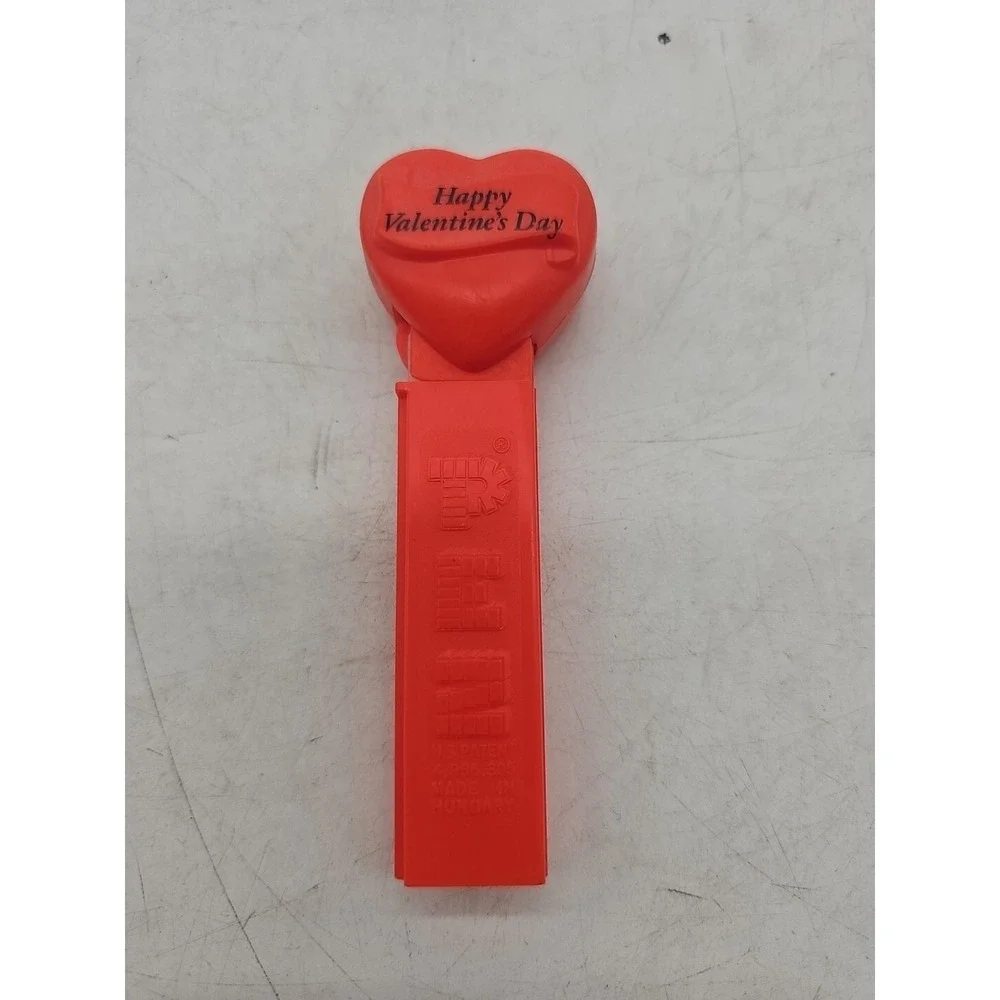 Pez Dispenser 'Happy Valentine's Day' Pez - No Feet Hungary